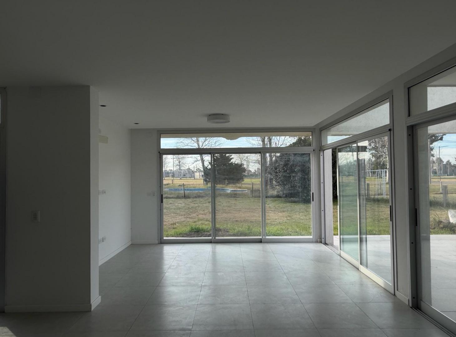 Foto de Casa en Venta 2 Dormitorios 3 Baños A Estrenar Pinares del Sur lote, imagen 5