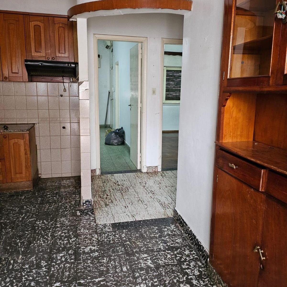 VENTA CASA EN VILLA BOSCH 3 AMBIENTES A MODERNIZAR