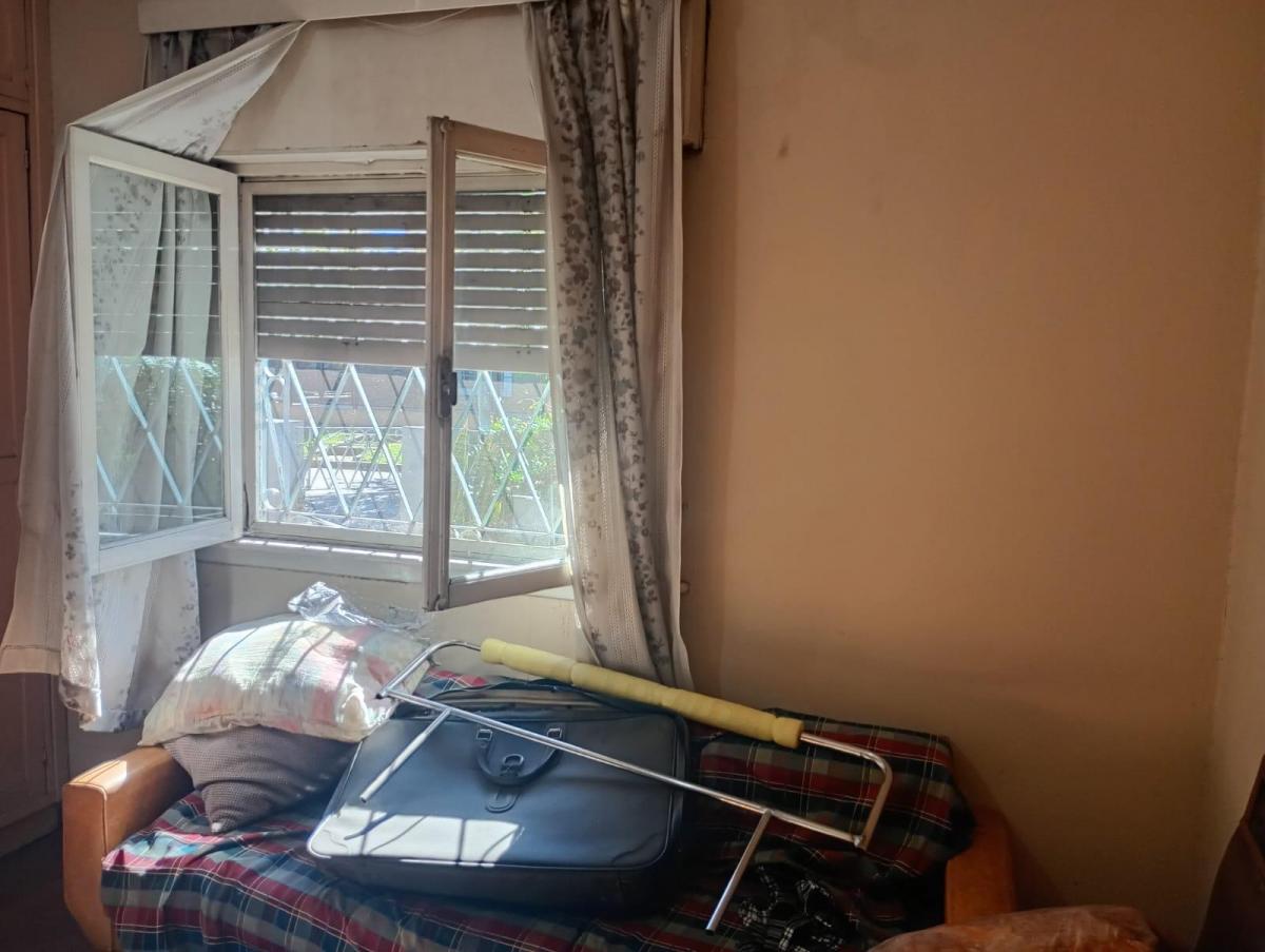 Foto de VENTA CASA 4 AMBIENTES EN MARTIN CORONADO A MODERNIZAR, imagen 3