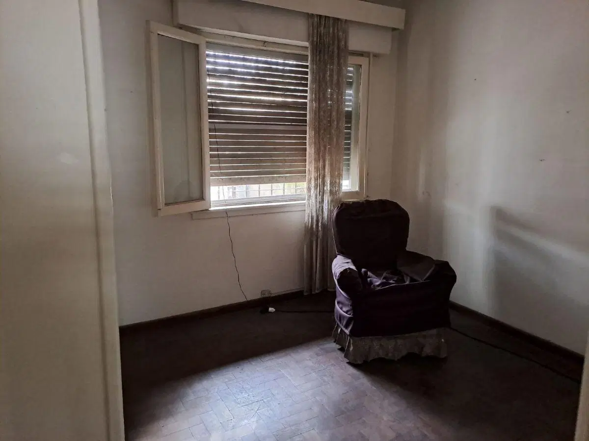 VENTA CASA 4 AMBIENTES EN CIUDAD JARDIN EL PALOMAR A RECICLAR 3