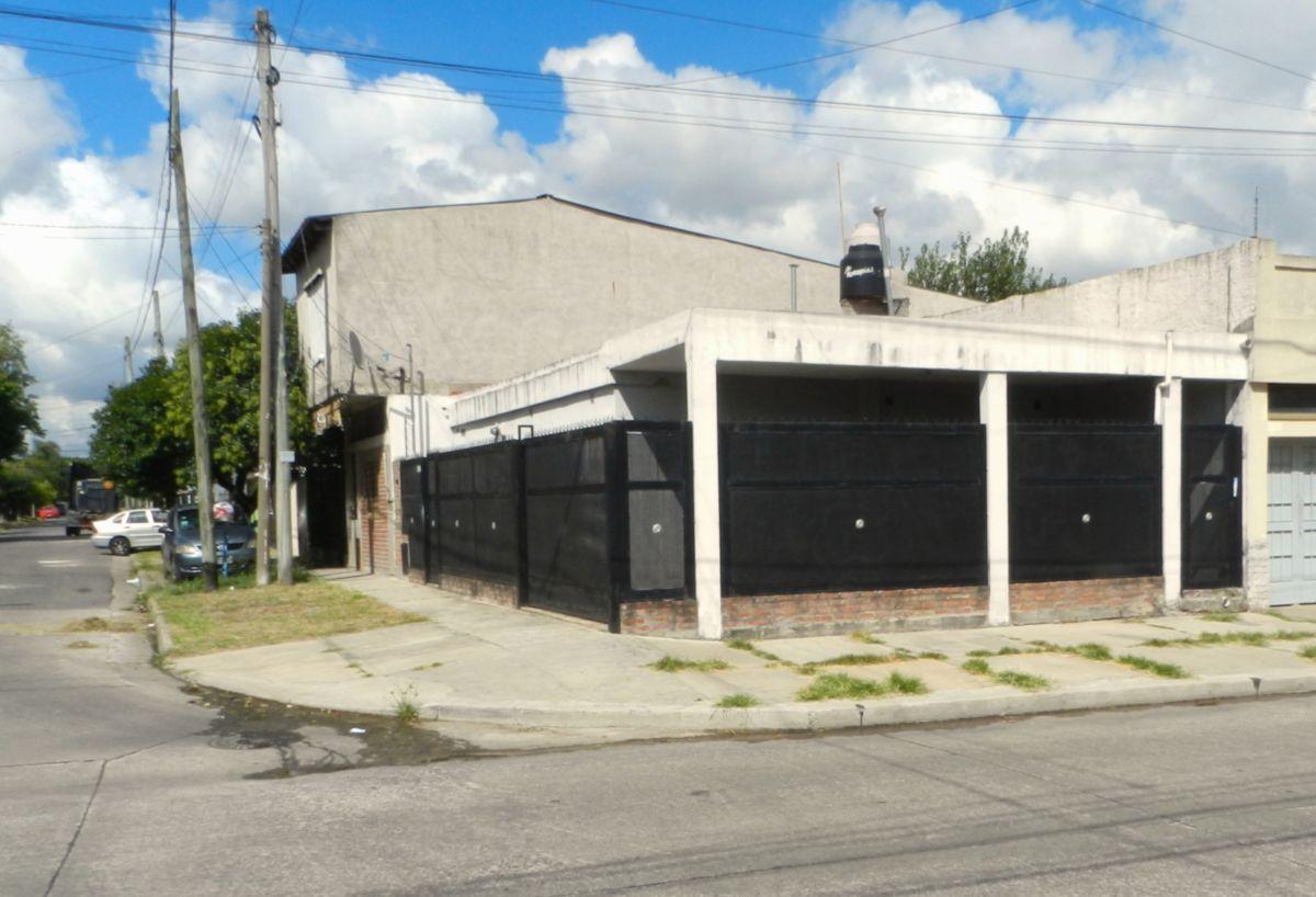 Foto de VENTA CASA 2 DORMITORIOS VILLA TESEI - APTO CREDITO, imagen 4