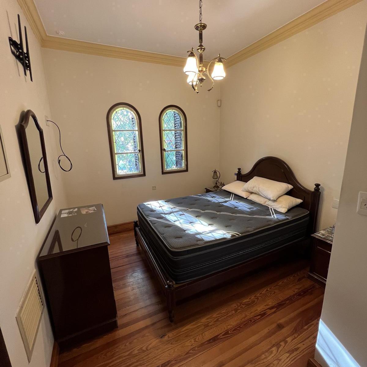 Foto de Hermosa Casa de estilo con Jardín, imagen 5