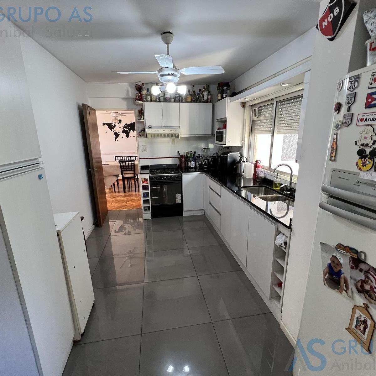 Departamento de 2 dormitorios. Excelente Estado.