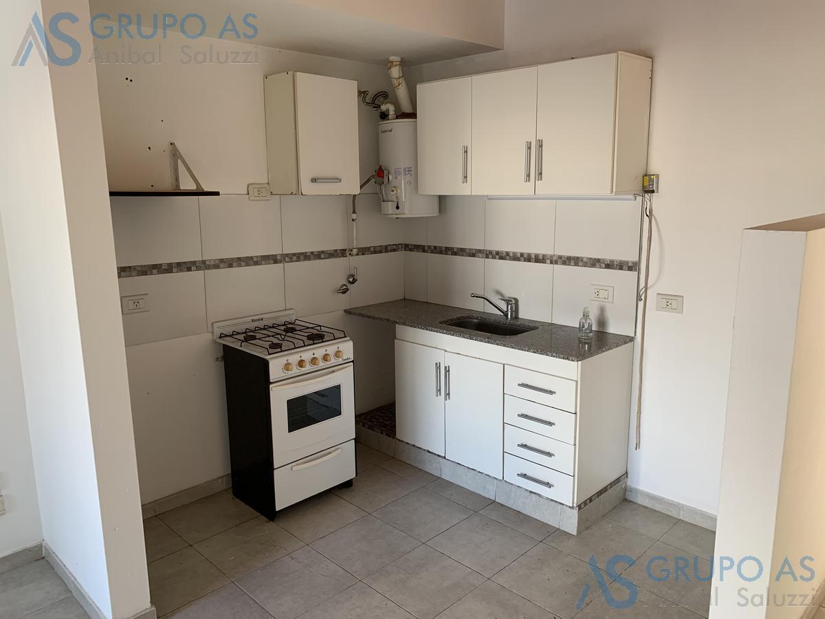 Foto de Departamento Muy Amplio y Cómodo en la Mejor Zona de Funes, imagen 5