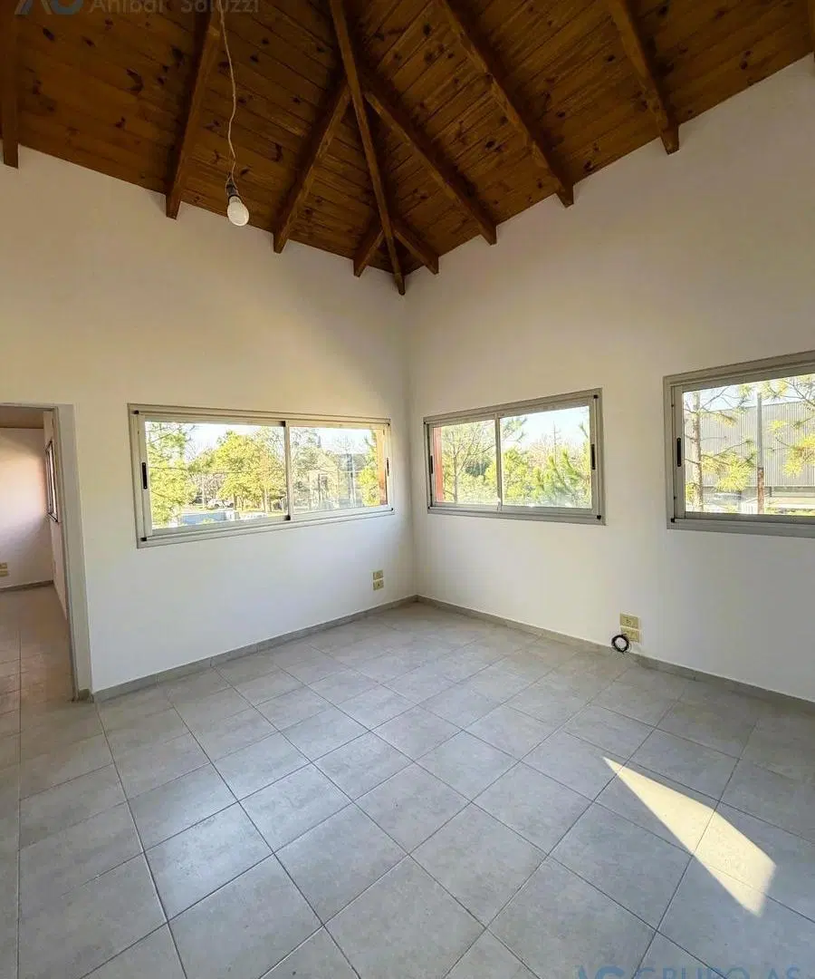 Impecable Departamento en la mejor zona de Funes 4