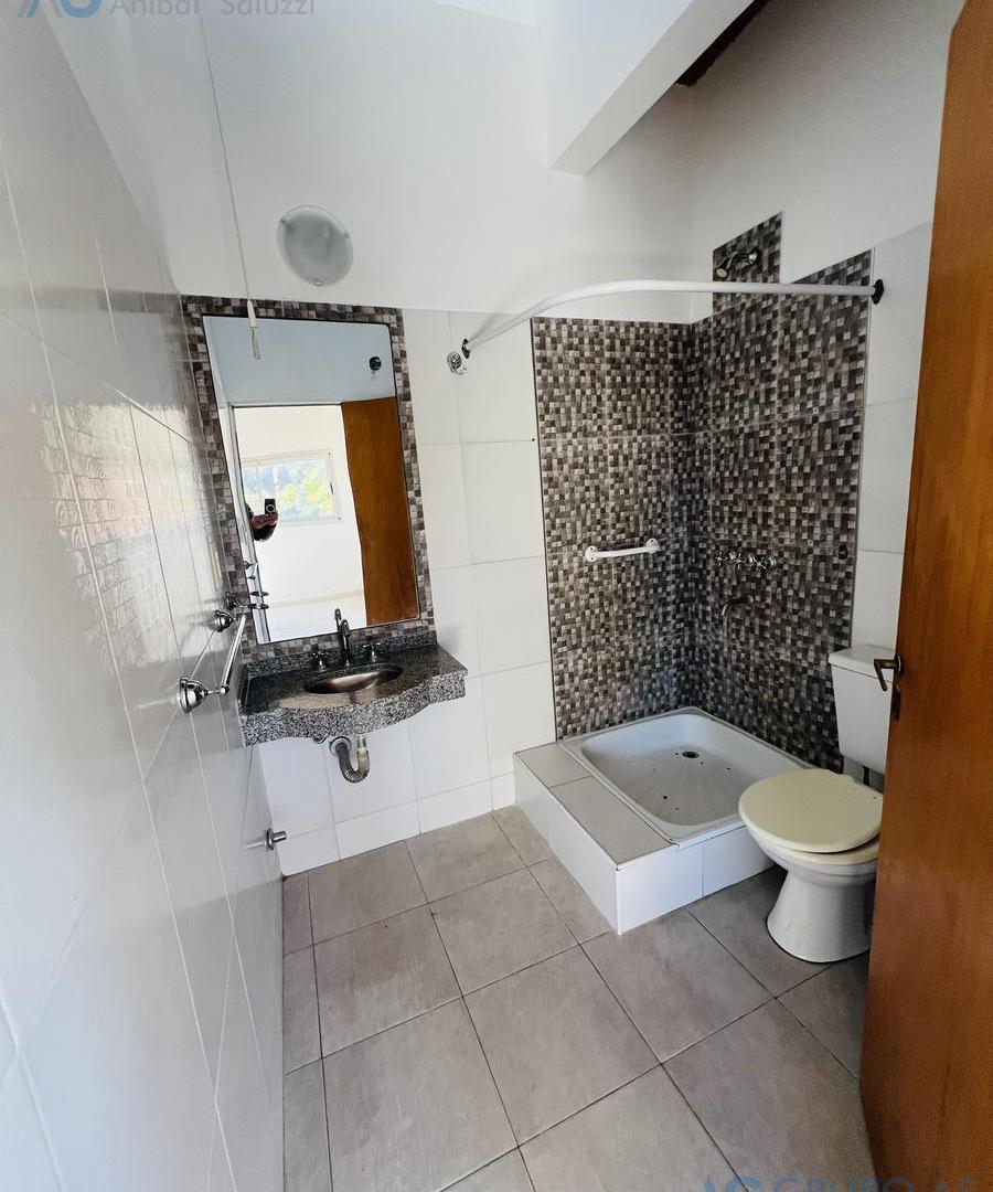 Foto de Impecable Departamento Apto para Oficina en la mejor zona de Funes, imagen 4