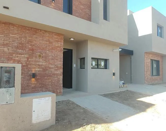 Alquilo duplex 2 dormitorios Docta Boulevard 3