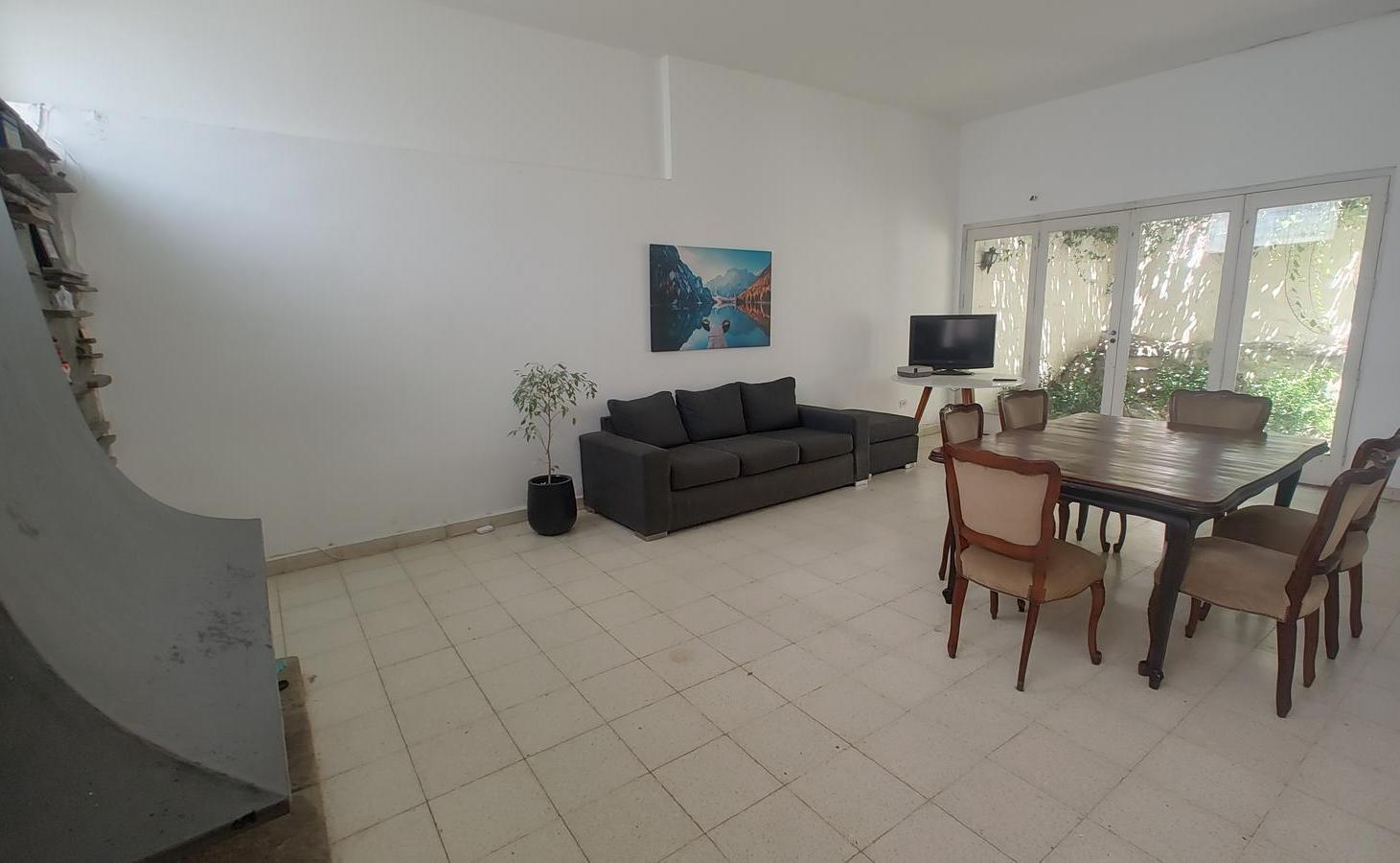 Foto de Alquilo Casa 4 dormitorios con pileta, imagen 2