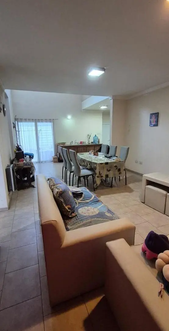 Vendo duplex en barrio con seguridad 24 hs 2