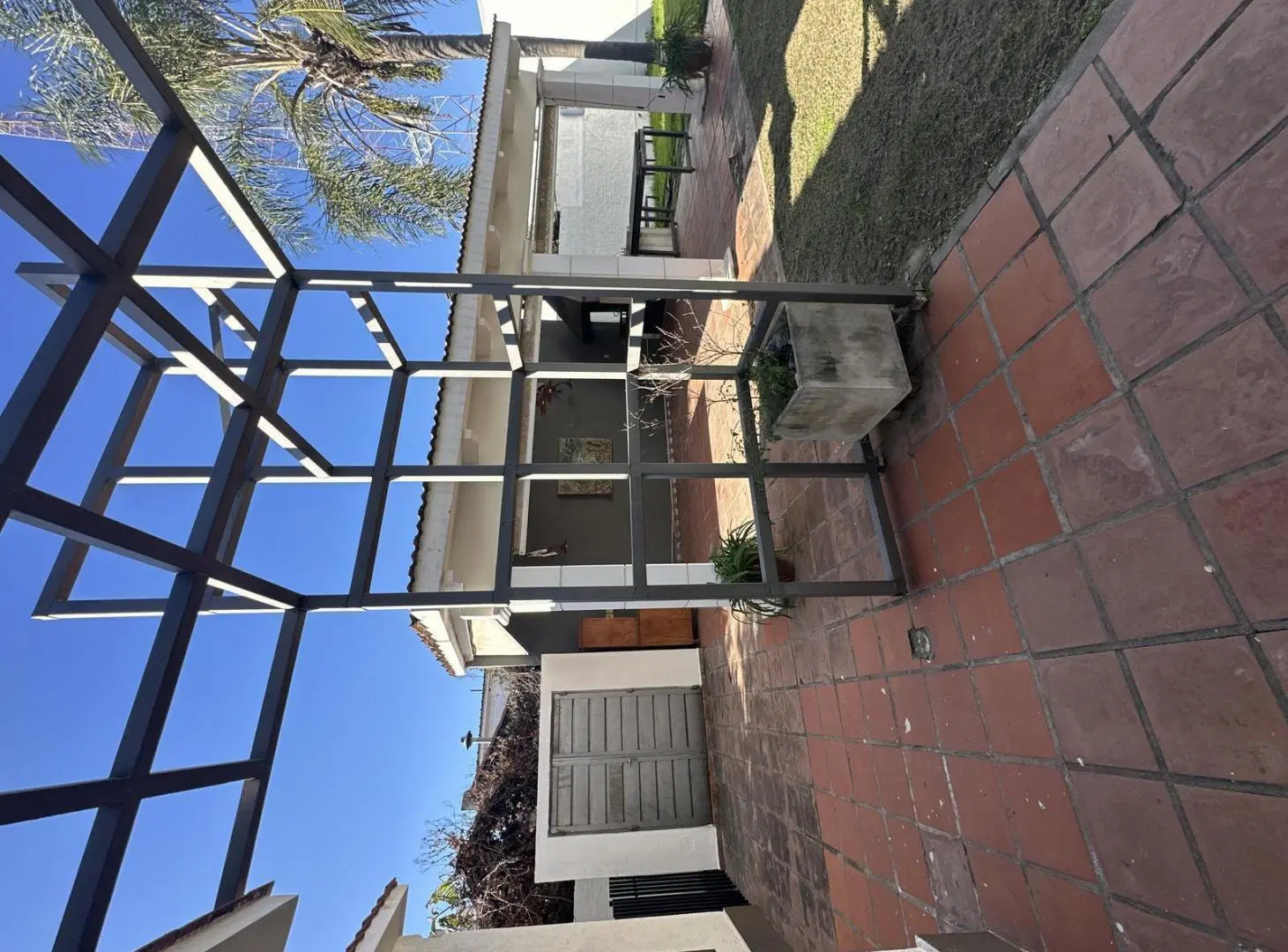 Alquila casa 3 dormitorio en el Cerro de las Rosas 3