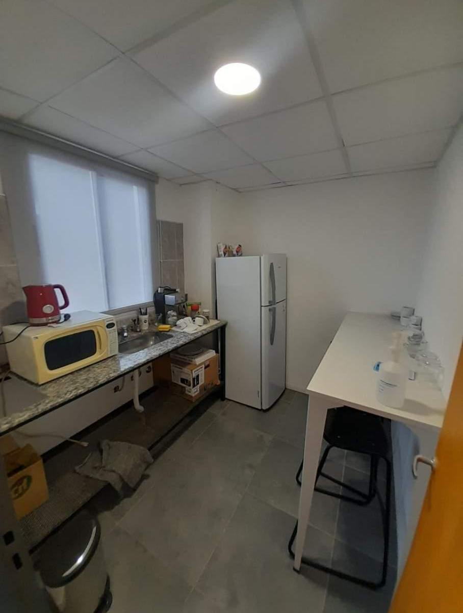 Foto de NAVE INDUSTRIAL EN VENTA - SE ACEPTA OFERTA DE CONTADO - POLO 52, imagen 3