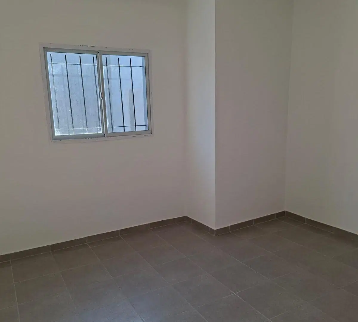 OPORTUNIDAD DE INVERSION! DOS CASAS EN GUEMES EN UNA SOLA PROPIEDAD 3