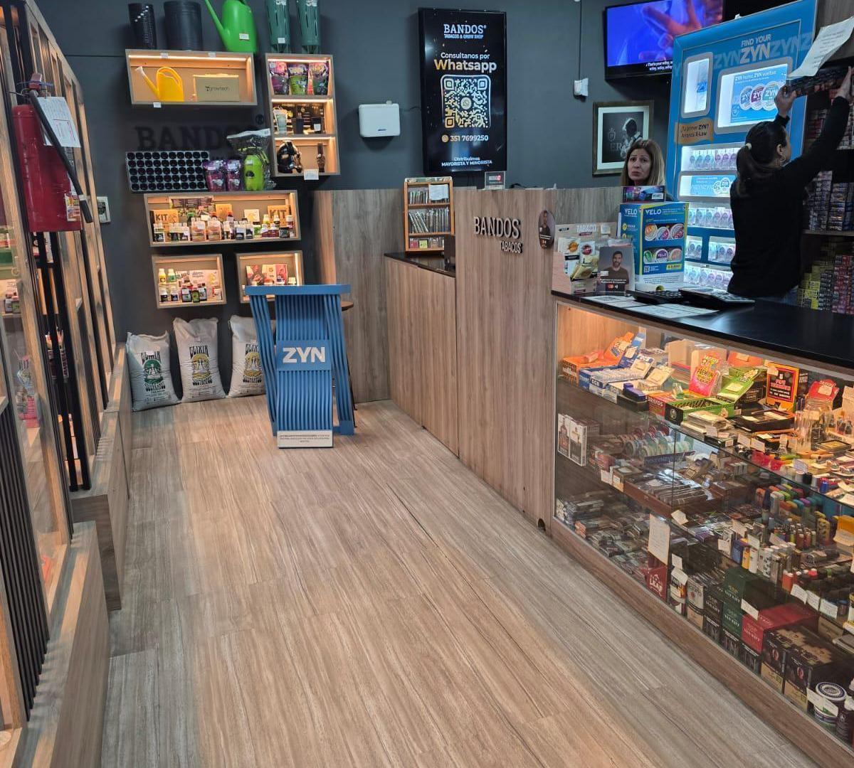 Foto de JOYA COMERCIAL EN CÓRDOBA: LOCAL CON RENTA Y EXCELENTE UBICACIÓN, imagen 4