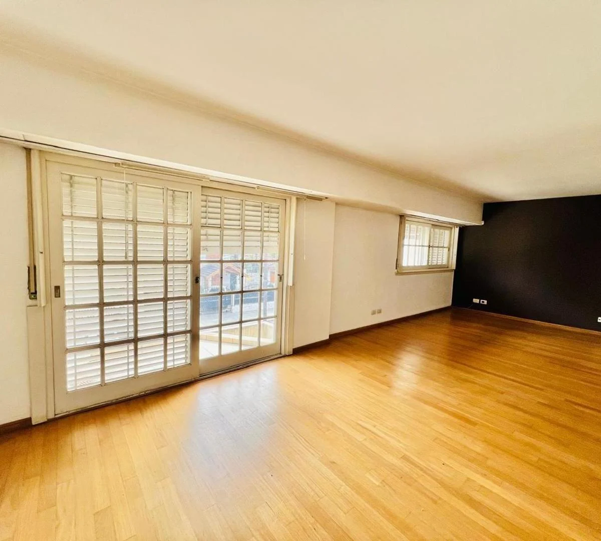 Foto de CASA 5 AMBIENTES - RAMOS MEJIA, imagen 2