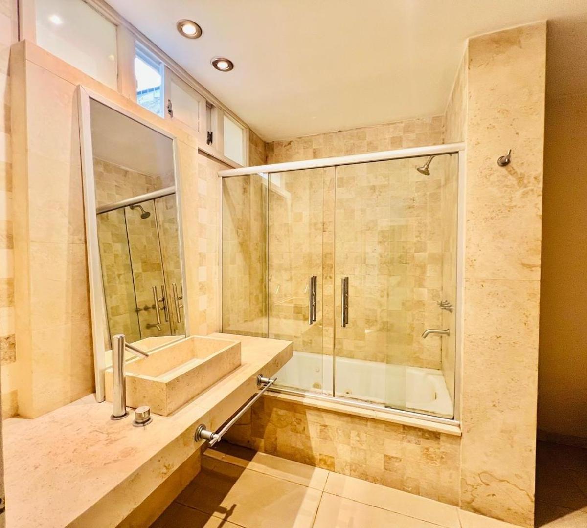 Foto de CASA 5 AMBIENTES - RAMOS MEJIA, imagen 4