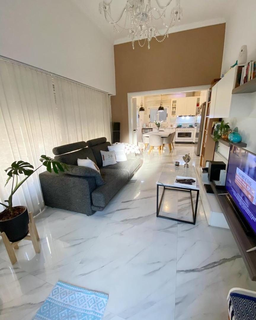 Foto de Casa 4 ambientes - Ramos Mejía, imagen 2