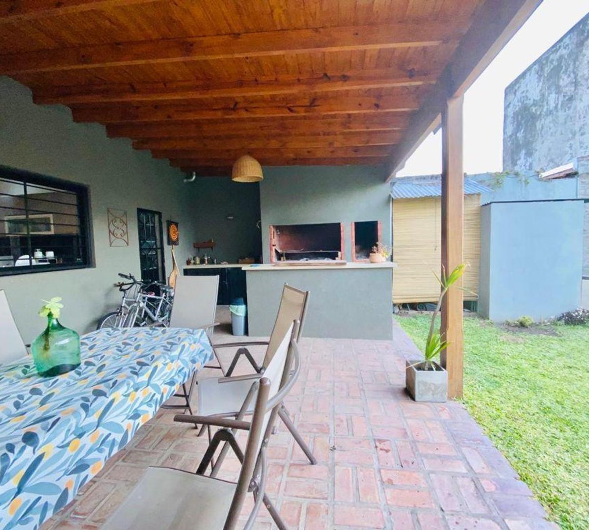 Casa 5 Ambientes - Haedo Sur 2
