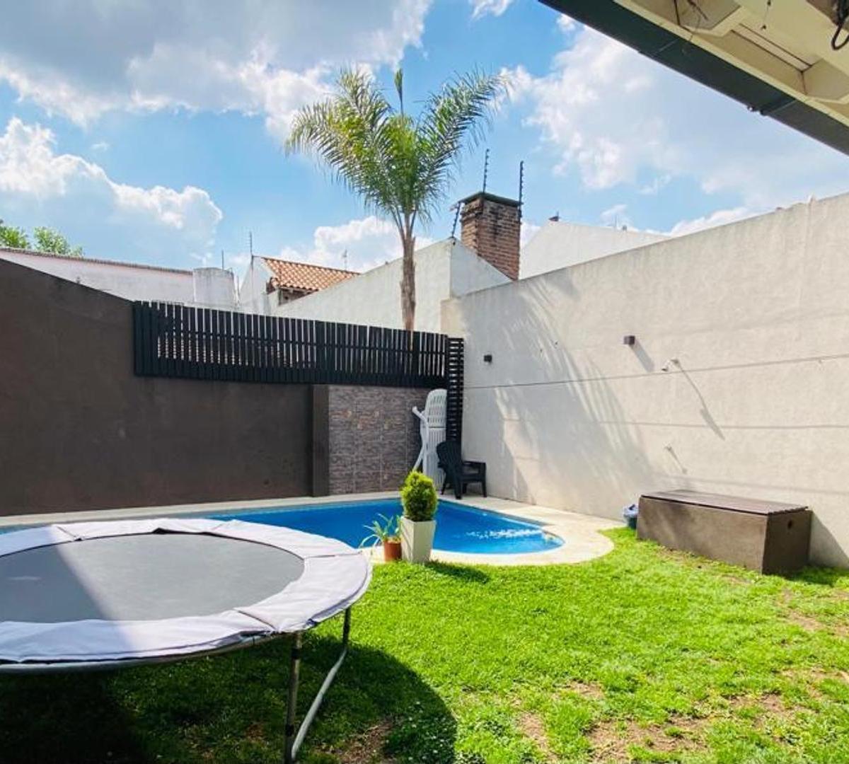 Casa 4 ambientes - Ramos Mejía