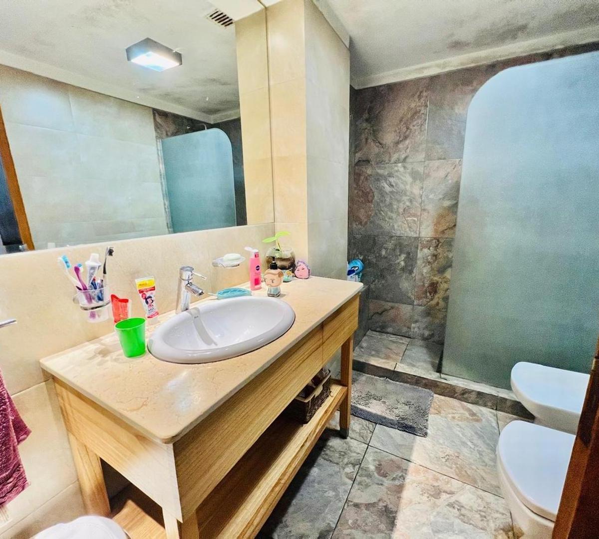 Departamento 4 amb. c/cochera VENTA - Ramos Mejía