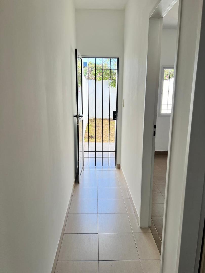 Foto de PH 2 ambientes con cochera y patio - Villa Sarmiento, imagen 3