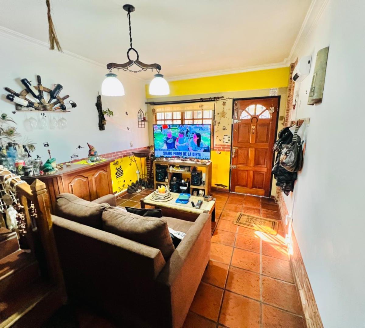 Foto de DUPLEX 3 AMB. RAMOS MEJIA - barrio pileta, imagen 2