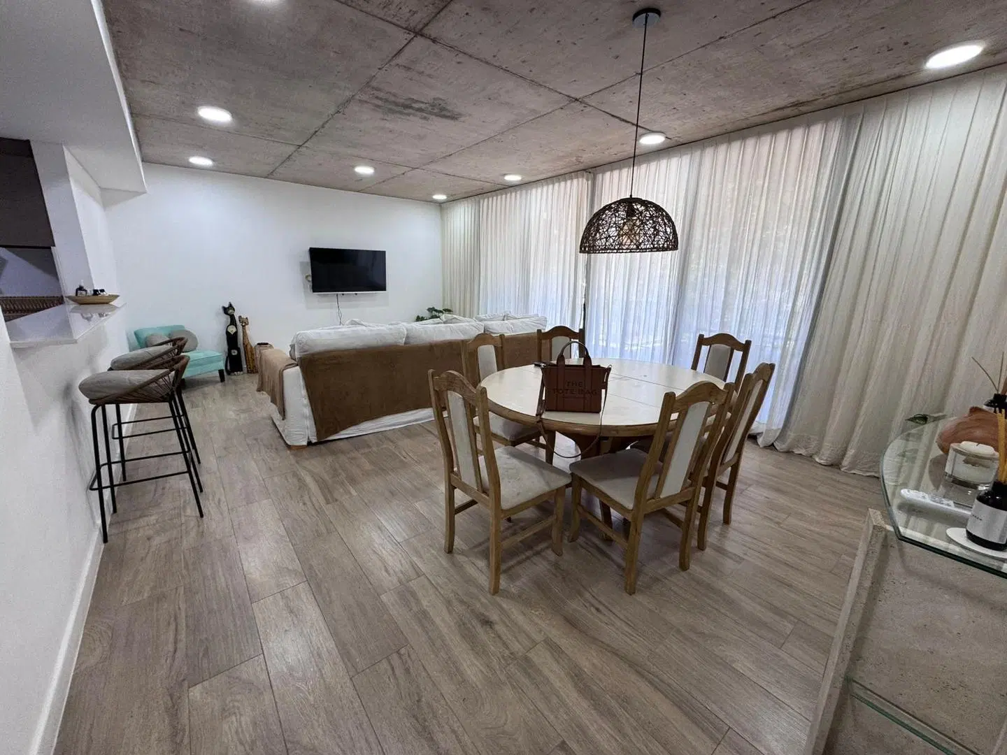 Departamento 4 amb. en alquiler - parque leloir 3