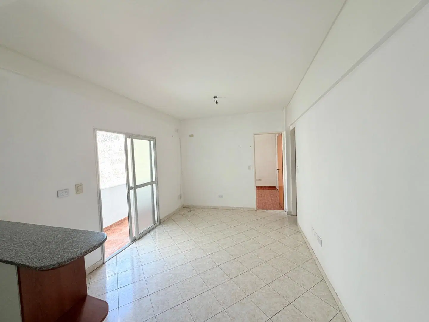 DEPARTAMENTO 2 AMB. Ramos Mejía centro 4