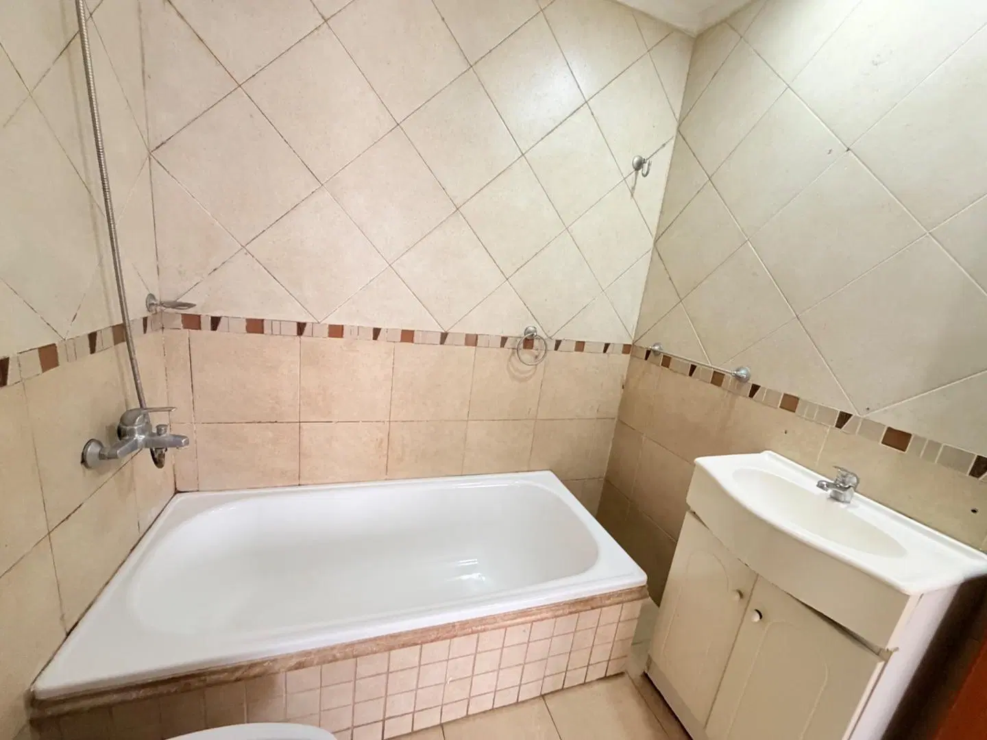 DEPARTAMENTO 2 AMB. Ramos Mejía centro 8