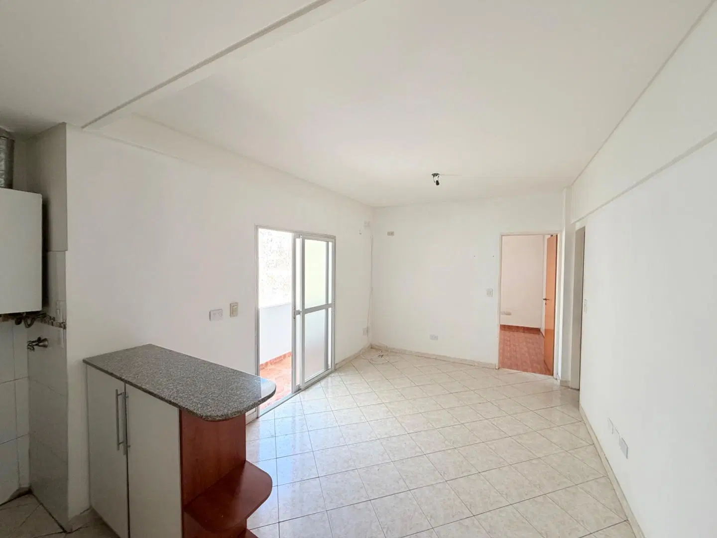 DEPARTAMENTO 2 AMB. Ramos Mejía centro 2
