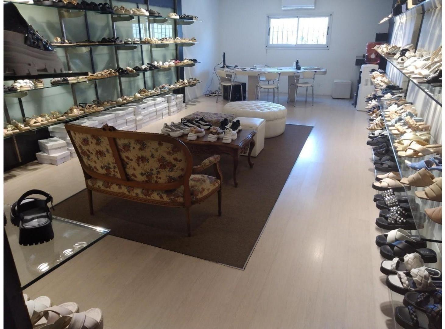 Foto de VENTA GALPÓN CIUDADELA 900 METRS., imagen 3