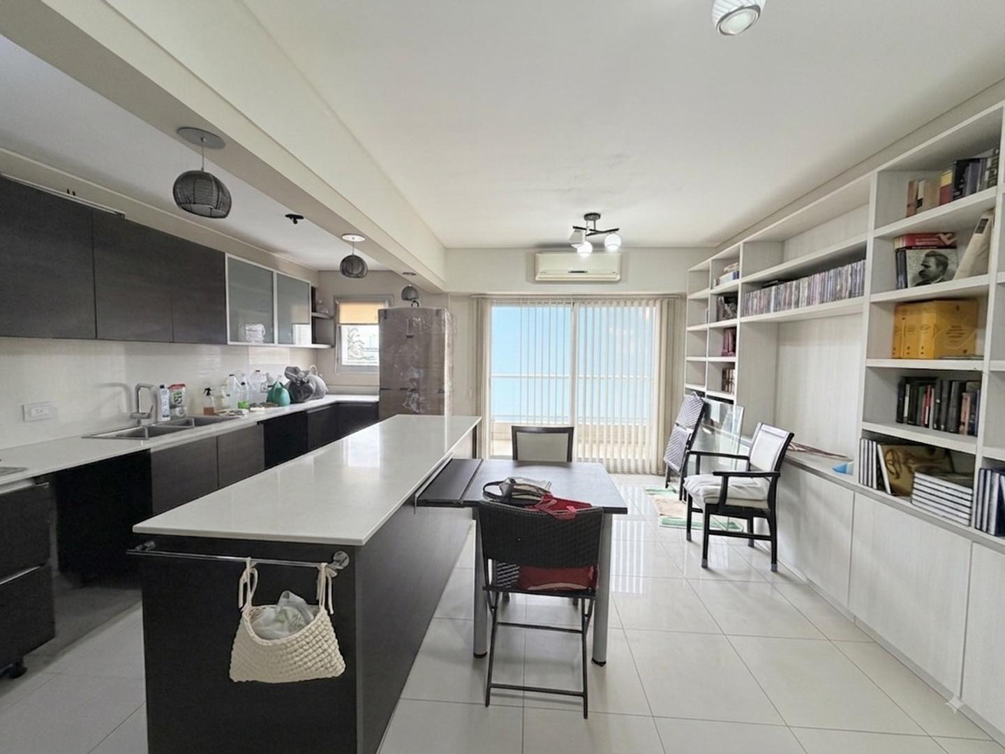 Foto de VENTA RAMOS MEJÍA DEPARTAMENTO 3 ambientes con cochera, imagen 1
