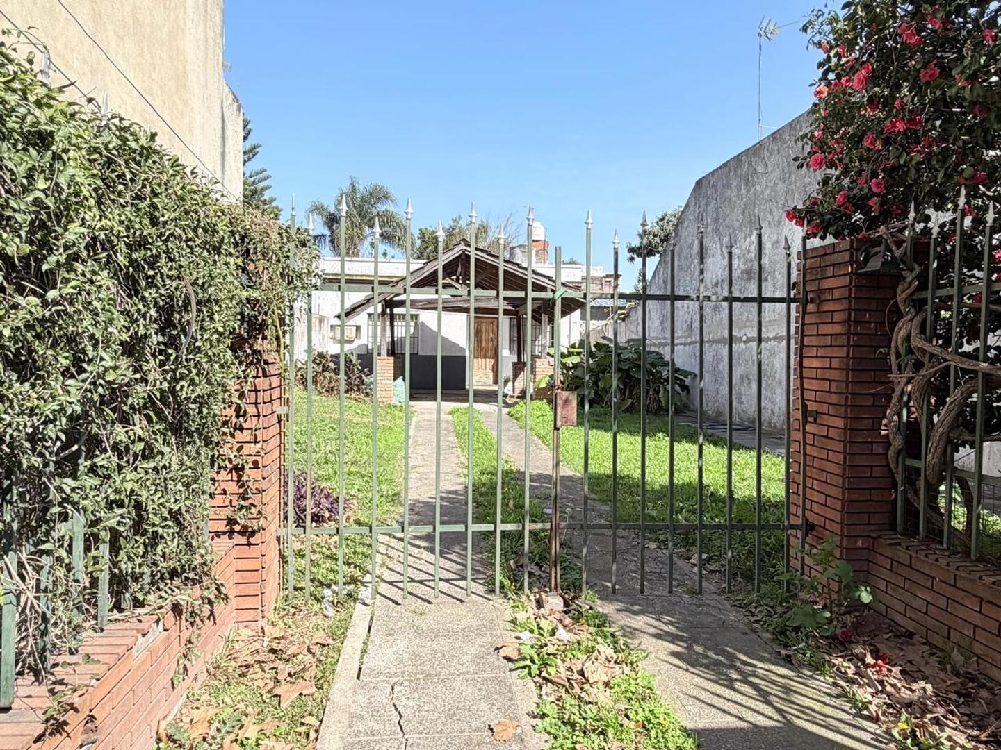 Foto de LOTE EN VENTA - RAMOS MEJIA, imagen 1