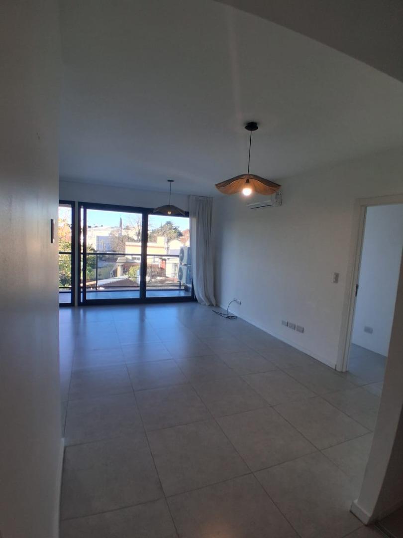 Foto de Departamento 2 ambientes con cochera - ALQUILER - HAEDO, imagen 2
