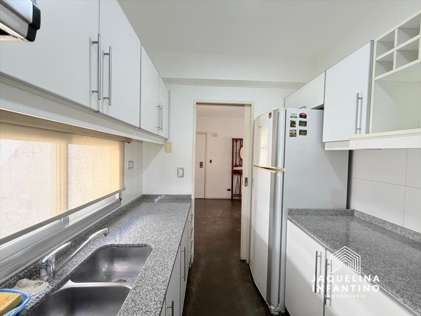 Foto de ALQUILER DEPARTAMENTO 2 AMBIENTES C/COCHERA R. MEJIA CENTRO, imagen 4