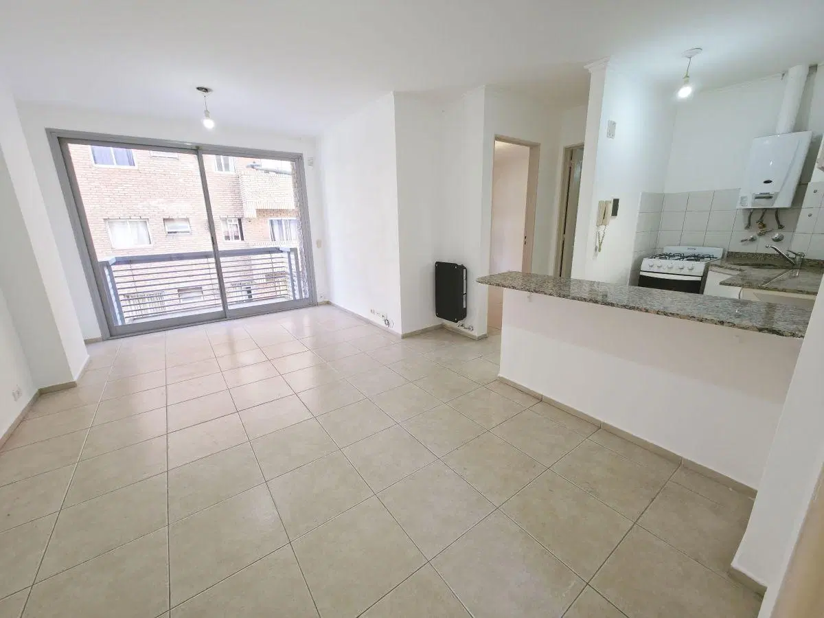EXTERNO, BALCON, IMPUESTOS INCLUIDOS, AMPLIO DORMITORIO, LUMINOSO, CALLE OBISPO TREJO Nº 805 3