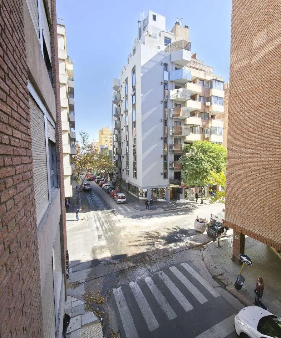 EXTERNO, BALCON, IMPUESTOS INCLUIDOS, AMPLIO DORMITORIO, LUMINOSO, CALLE OBISPO TREJO Nº 805 2