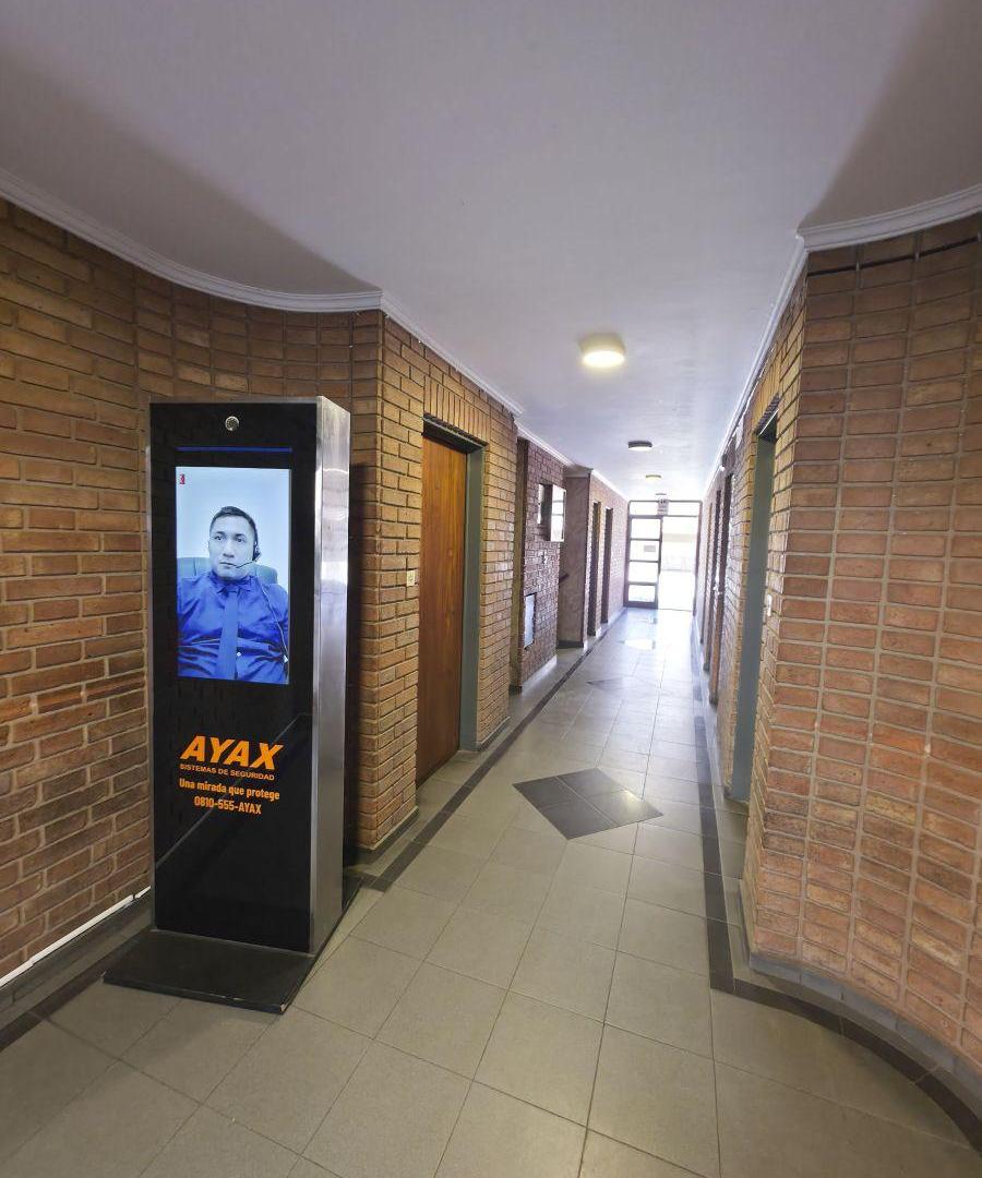 Foto de NUEVA CORDOBA, EXTERNO, MUY LUMINOSO, PISO ALTO, OBISPO TREJO 1.070, imagen 2