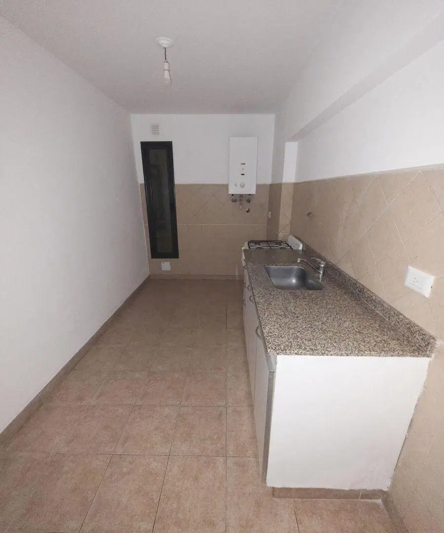 NUEVA CORDOBA, BALCON, EXCELENTE VISTA, COCINA SEPARADA, SAN LORENZO 440 2