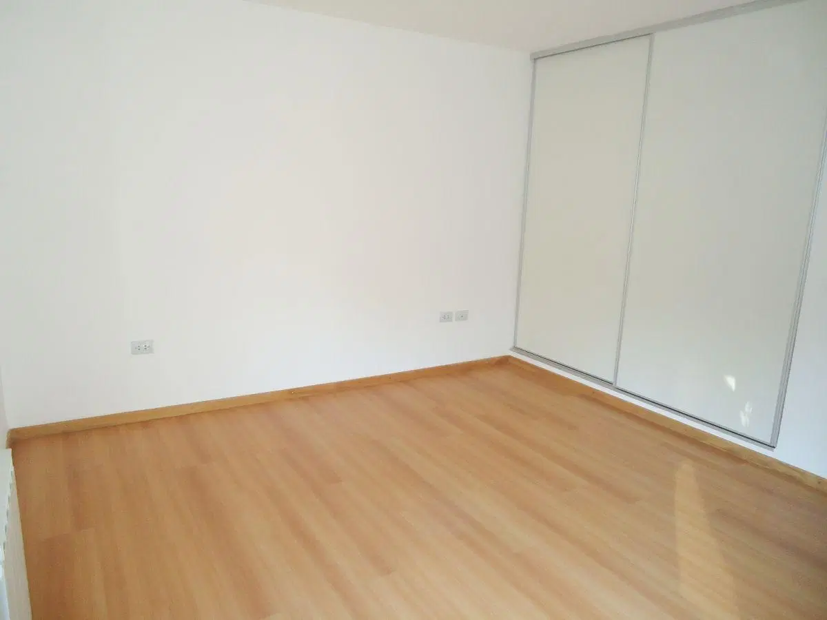 BARRIO PRIVADO CLAROS DEL BOSQUE, DUPLEX, TRES DORMITORIOS, DOS BAÑOS, COCHERA DOBLE 4