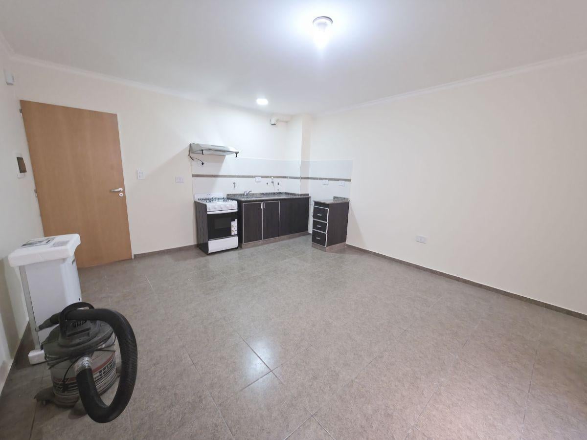 Foto de A ESTRENAR, BALCON, LUMINOSO, BAJAS EXPENSAS, DEAN FUNES 2.085, imagen 2