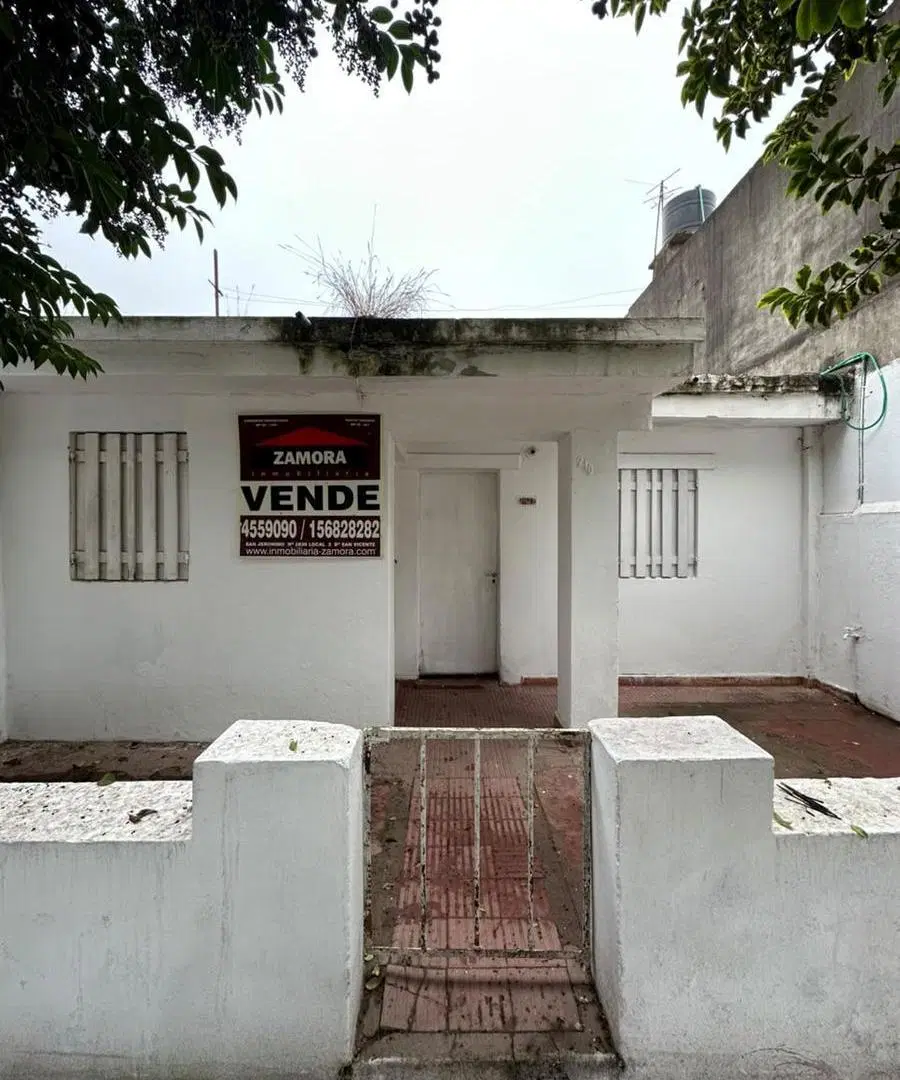 CASA EN BARRIO AVELLANEDA 3