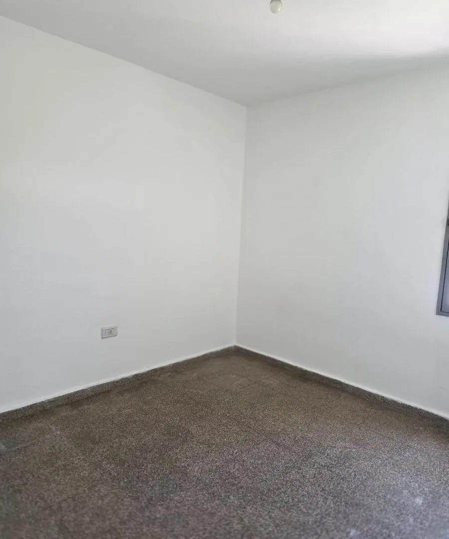 AMPLIO DEPARTAMENTO EN VENTA EN GORRITI al 900 3