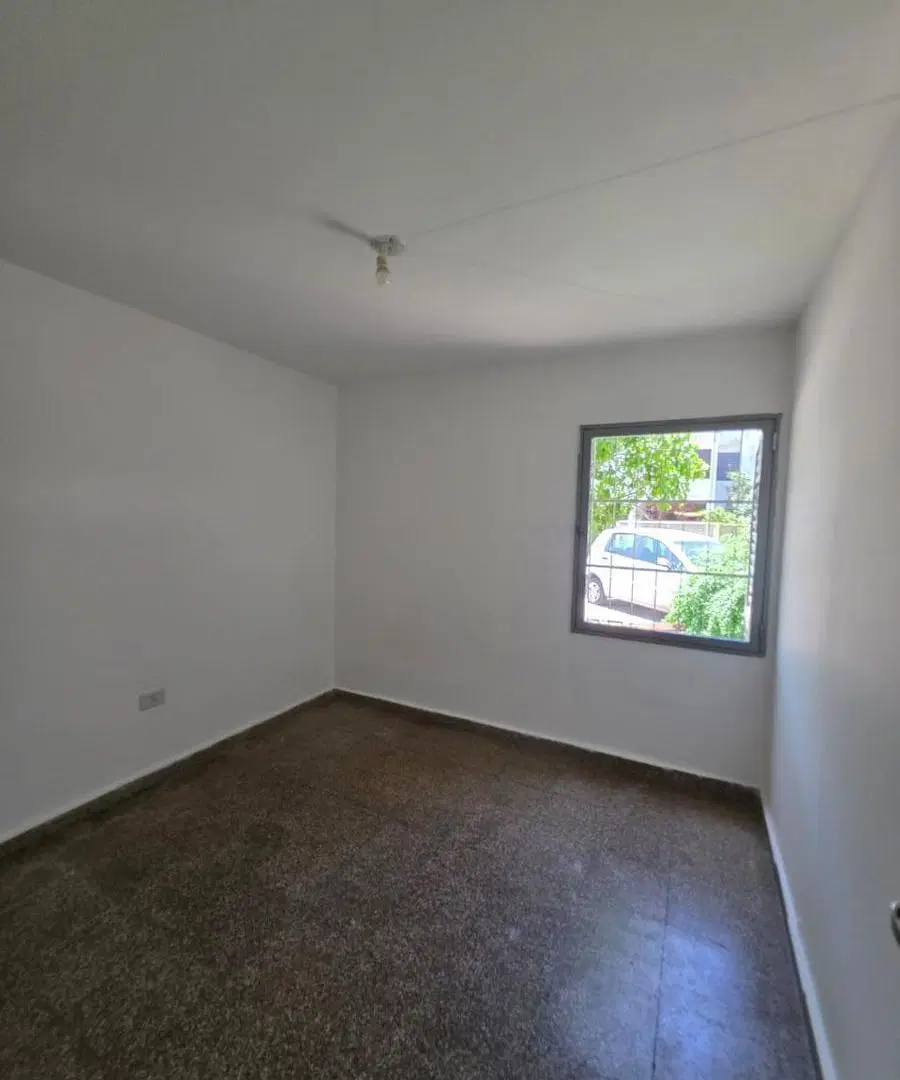 AMPLIO DEPARTAMENTO EN VENTA EN GORRITI al 900 2