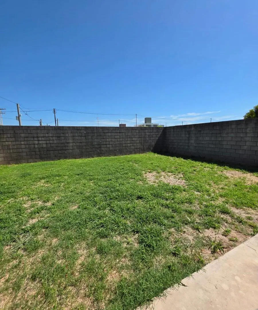 CASA ESQUINA EN VENTA EN BARRIO PARQUE NORTE!!! 4