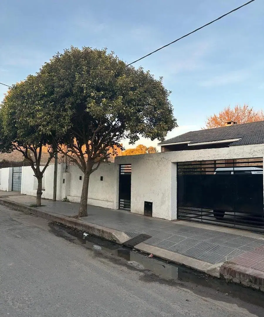 CASA EN ZONA CENTRICA 3