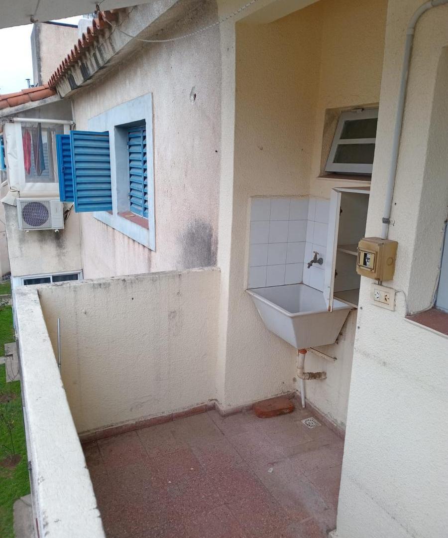 Foto de IMPERDIBLE DEPARTAMENTO! FACIL Y RAPIDO ACCESO A AV. SABATTINI!!!, imagen 5