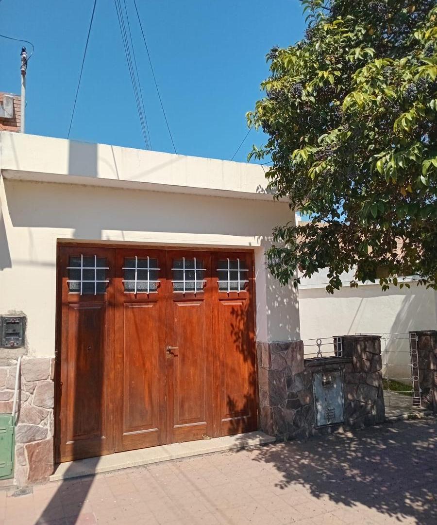 Foto de EXCELENTE OPORTUNIDAD DE VIVIENDA FAMILIAR EN BARRIO SAN VICENTE, imagen 4