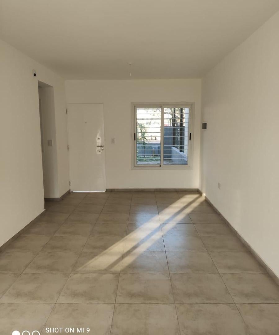 Foto de DUPLEX EN ALQUILER EN BARRIO TEODORO FELS, imagen 1