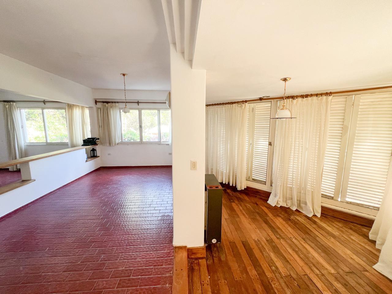 Foto de Casa Costa Azul Carlos Paz - 4 D - 2 B - Pileta - Cochera Cubierta, imagen 5