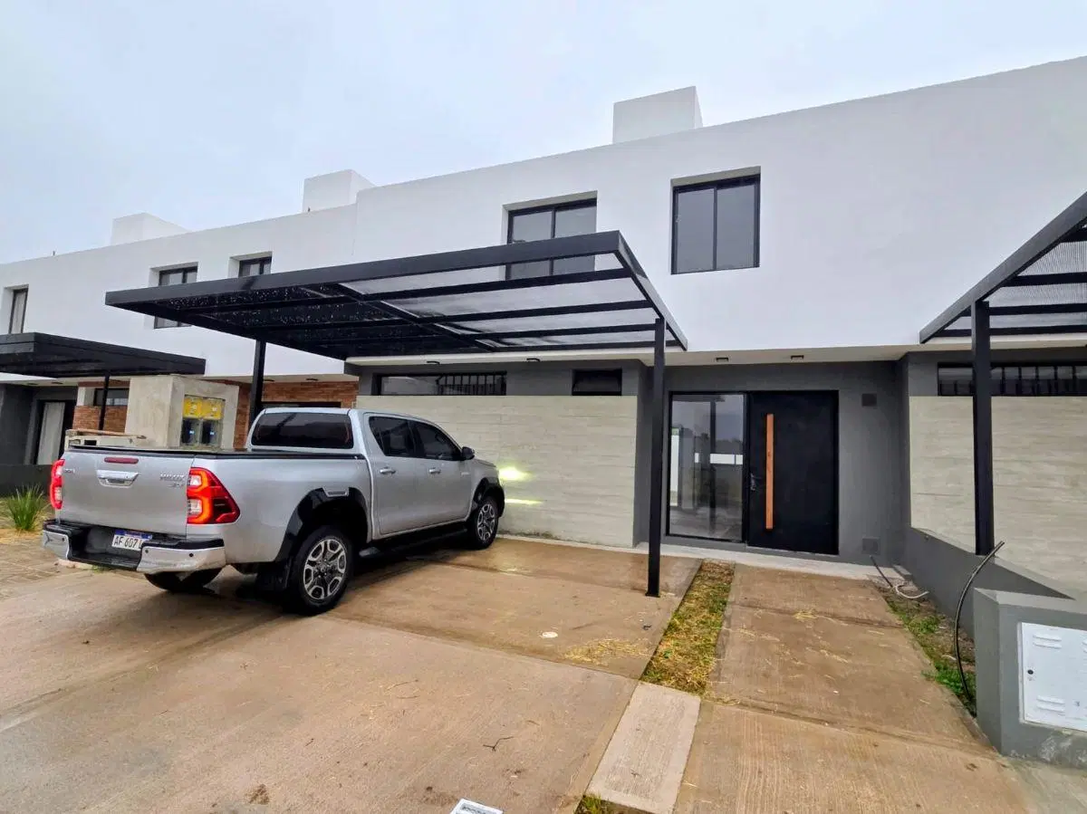 Alquilo Duplex de 3 dorm. en Chacras del norte - barrio cerrado con seguridad 1